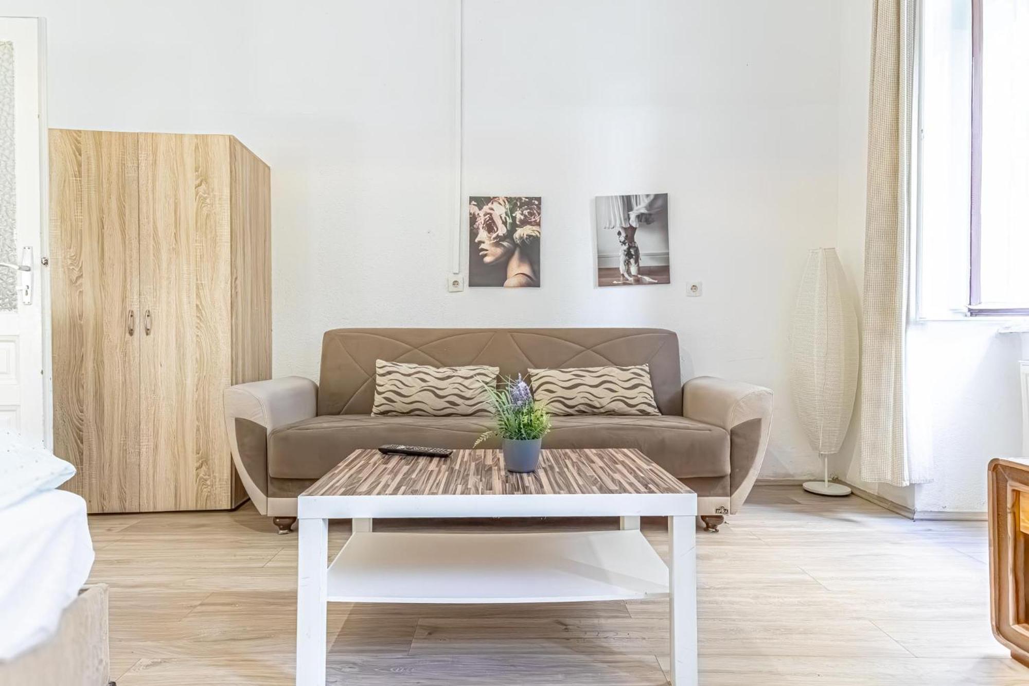 Chic Apartment- Suitable For Longstays Near Matzleinsforferplatz 비엔나 외부 사진